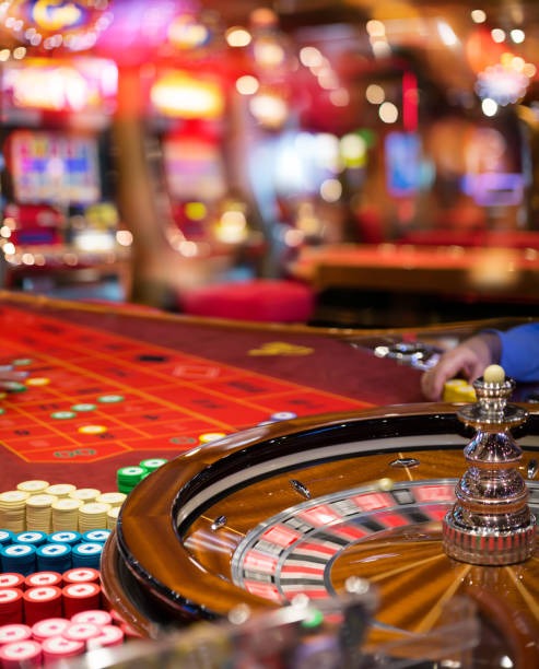 China Pools table interface showing betting zones, dealer area, and live result display